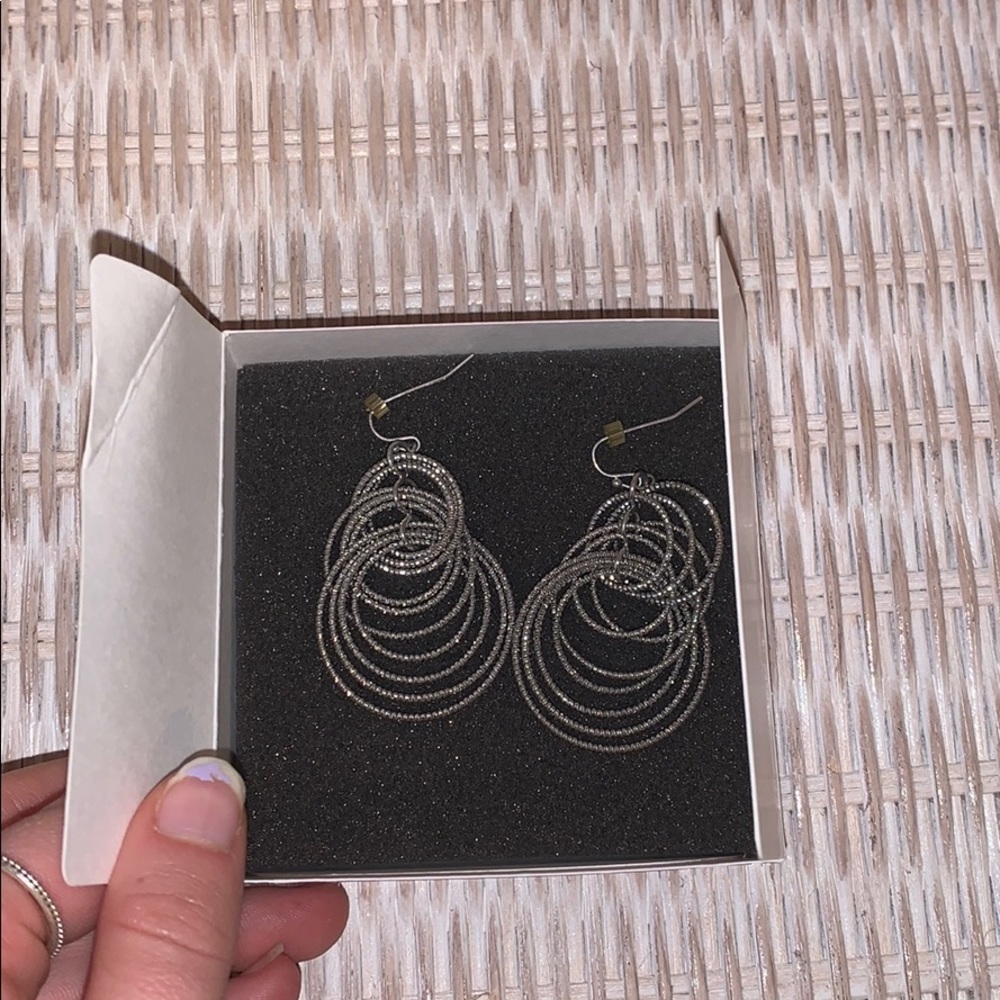 Women’s earrings